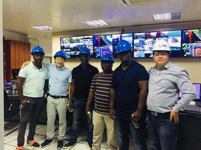 熱烈歡迎非洲贊比亞客戶來(lái)深?yuàn)W圖工廠考察 熱烈歡迎非洲贊比亞客戶來(lái)深?yuàn)W圖工廠考察